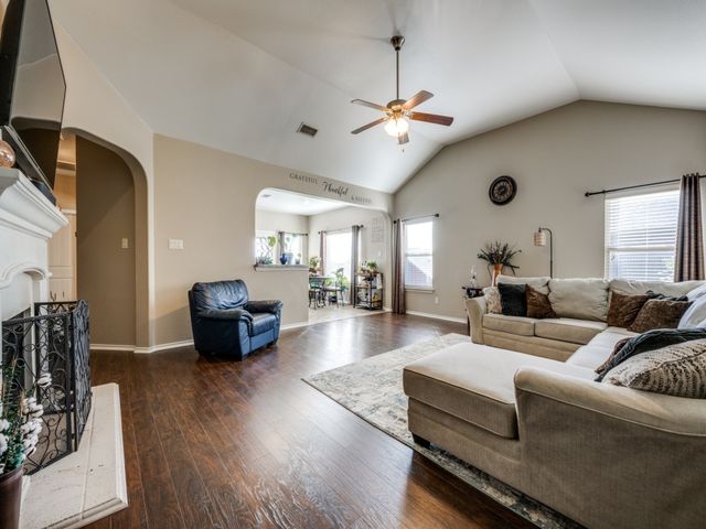 11108 Dunlavin Court, Fort Worth, TX 76052