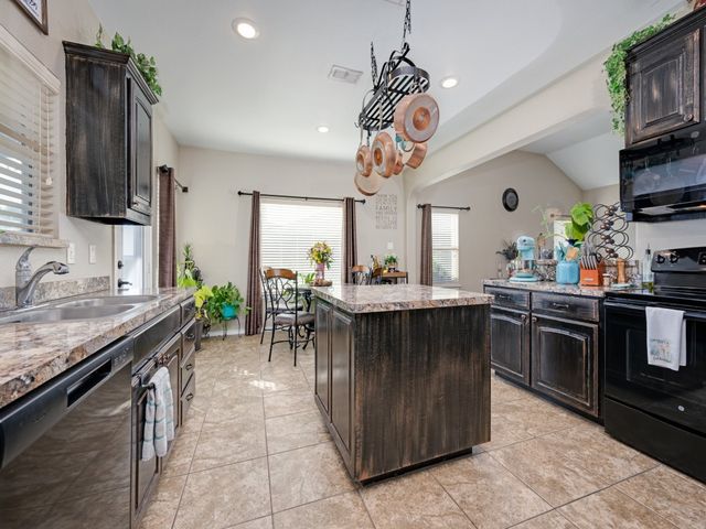 11108 Dunlavin Court, Fort Worth, TX 76052