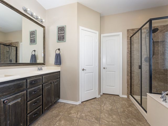 11108 Dunlavin Court, Fort Worth, TX 76052