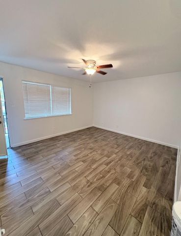 6200 W Tidwell Road W 1002, Houston, TX 77092