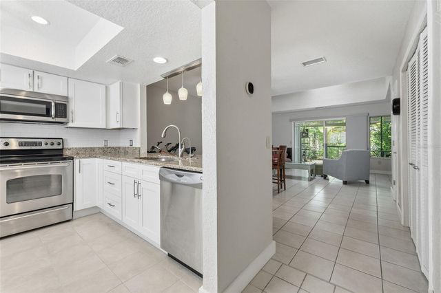 500 NEW YORK AVENUE 25, Dunedin, FL 34698