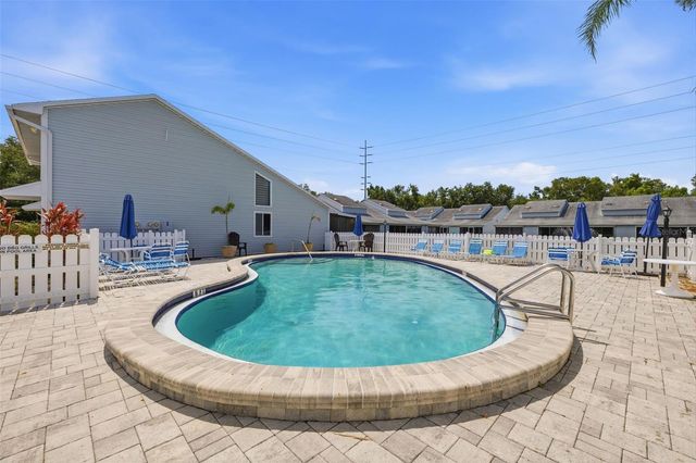 500 NEW YORK AVENUE 25, Dunedin, FL 34698
