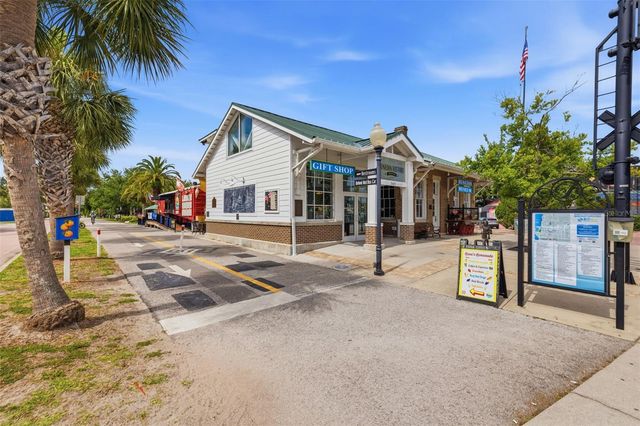 500 NEW YORK AVENUE 25, Dunedin, FL 34698
