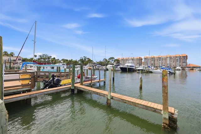 500 NEW YORK AVENUE 25, Dunedin, FL 34698