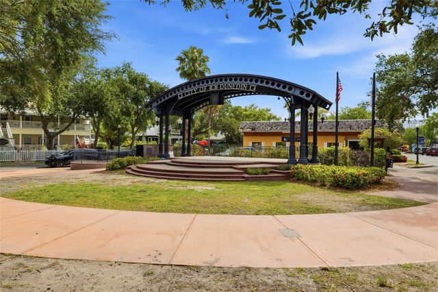500 NEW YORK AVENUE 25, Dunedin, FL 34698