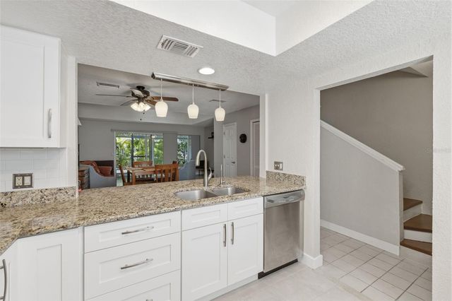 500 NEW YORK AVENUE 25, Dunedin, FL 34698
