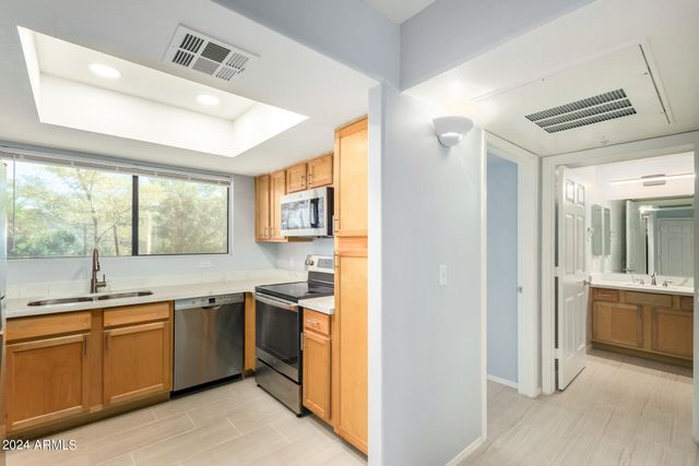 9990 N SCOTTSDALE Road 1030, Paradise Valley, AZ 85253