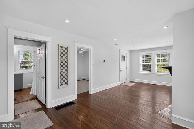 1028 N PROVIDENCE RD, Media, PA 19063