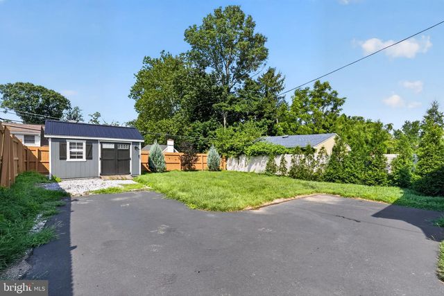 1028 N PROVIDENCE RD, Media, PA 19063