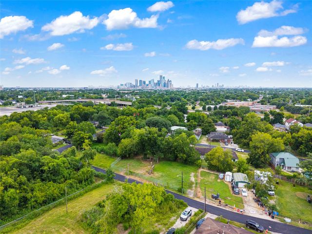 2603 Amboy Street, Houston, TX 77026
