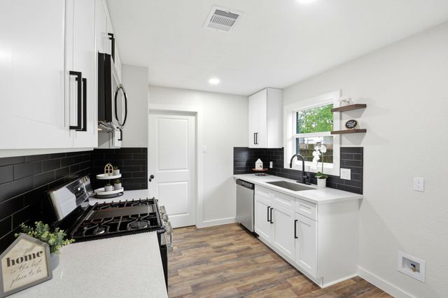 6415 Annunciation Street, Houston, TX 77016