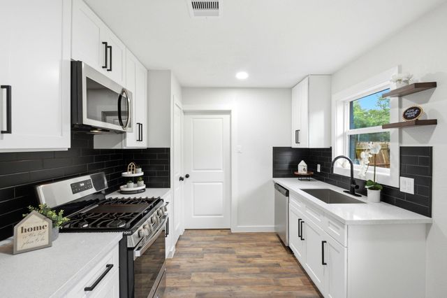 6415 Annunciation Street, Houston, TX 77016