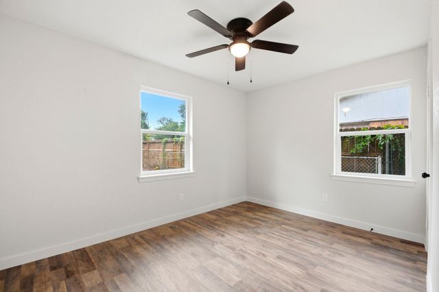 6415 Annunciation Street, Houston, TX 77016