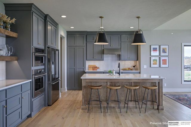 10209 S 214th Street, Gretna, NE 68028