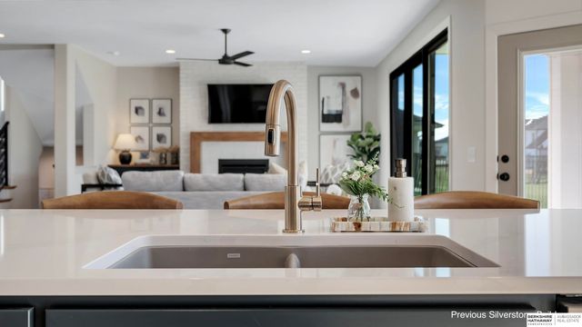 10209 S 214th Street, Gretna, NE 68028