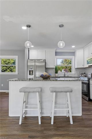 212 Lynnhaven DR, Hampton, VA 23666