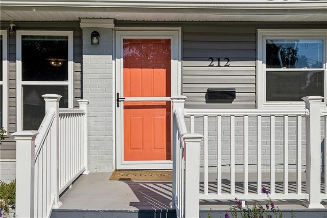 212 Lynnhaven DR, Hampton, VA 23666