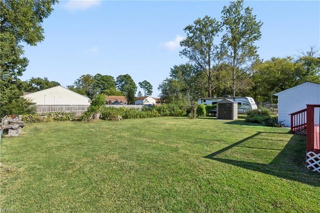 212 Lynnhaven DR, Hampton, VA 23666