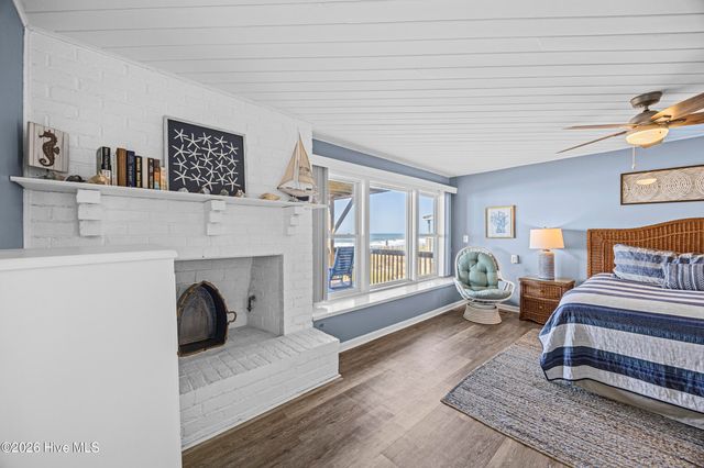 5127 W Beach Drive, Oak Island, NC 28465