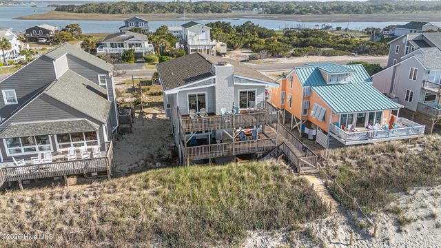 5127 W Beach Drive, Oak Island, NC 28465