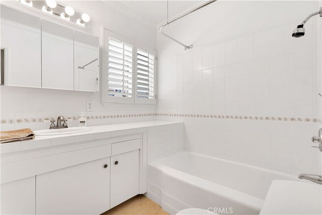 20264 Aetna Street, Woodland Hills, CA 91367