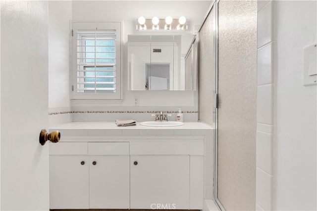 20264 Aetna Street, Woodland Hills, CA 91367