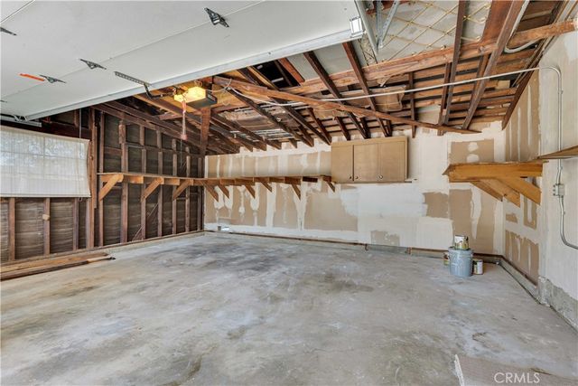 20264 Aetna Street, Woodland Hills, CA 91367
