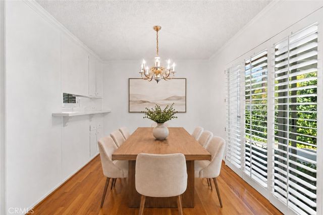 20264 Aetna Street, Woodland Hills, CA 91367