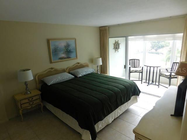716 GRANADA AVENUE 302, Venice, FL 34285