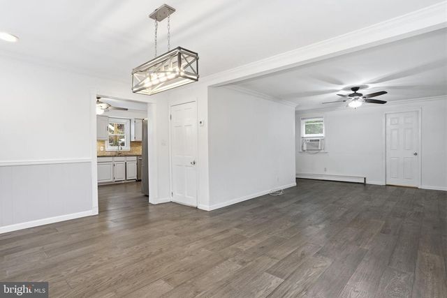 975 WOODVALE AVE, Langhorne, PA 19047