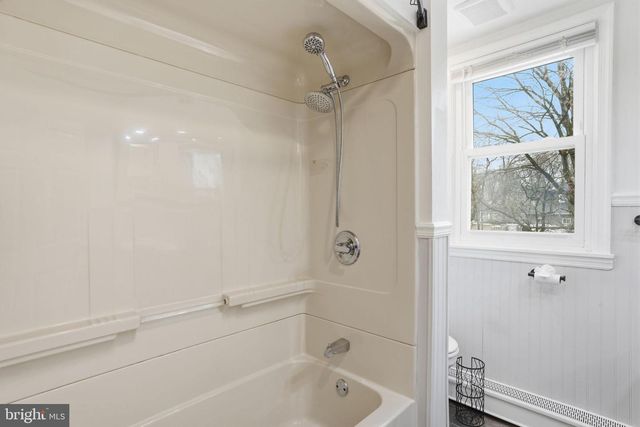 975 WOODVALE AVE, Langhorne, PA 19047