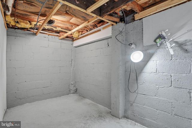 975 WOODVALE AVE, Langhorne, PA 19047