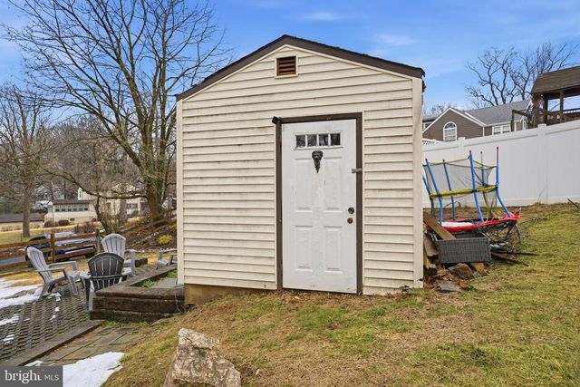 975 WOODVALE AVE, Langhorne, PA 19047