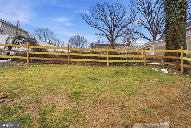 975 WOODVALE AVE, Langhorne, PA 19047