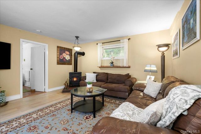 42 Deer Trail S, Greenwood Lake, NY 10925