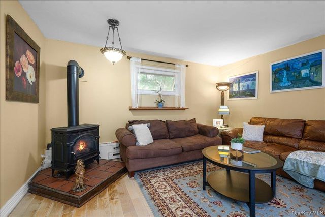 42 Deer Trail S, Greenwood Lake, NY 10925