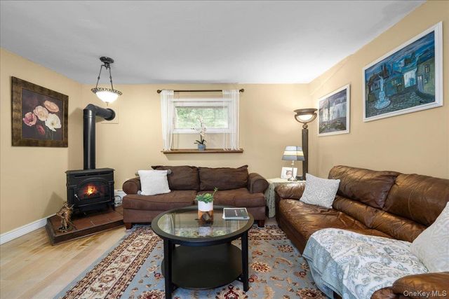 42 Deer Trail S, Greenwood Lake, NY 10925