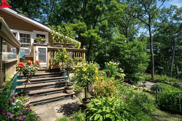 42 Deer Trail S, Greenwood Lake, NY 10925