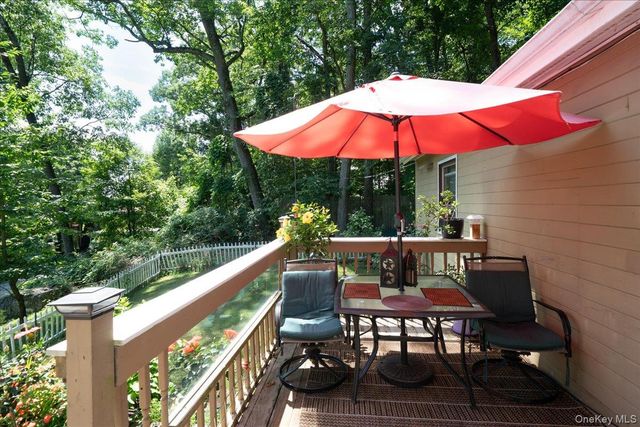 42 Deer Trail S, Greenwood Lake, NY 10925