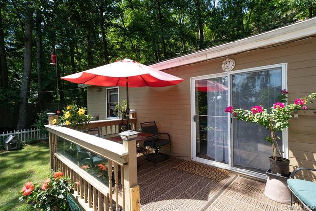 42 Deer Trail S, Greenwood Lake, NY 10925