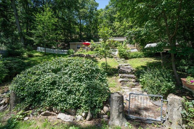 42 Deer Trail S, Greenwood Lake, NY 10925