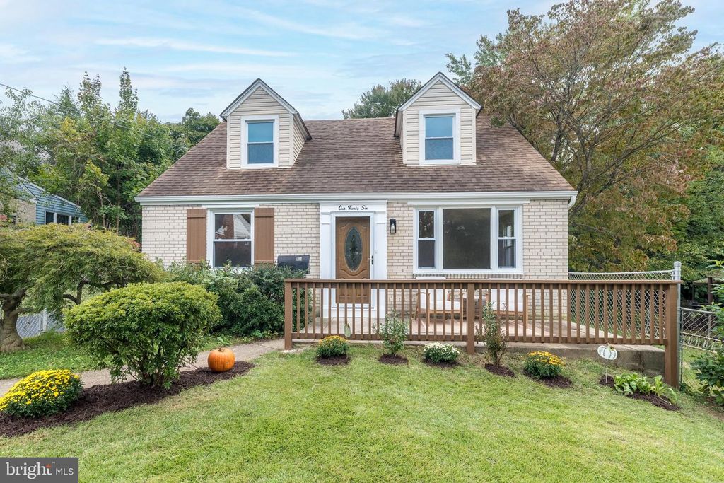 136 CLAREMONT RD, SPRINGFIELD, PA 19064 — exterior