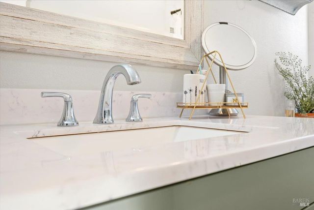 10465 Pelham Dr, Windsor, CA 95492