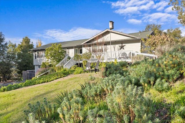 10465 Pelham Dr, Windsor, CA 95492