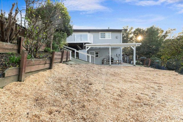 10465 Pelham Dr, Windsor, CA 95492