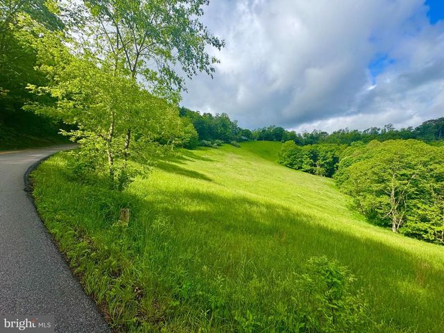 14451 PROCTOR CREEK RD, New Martinsville, WV 26155