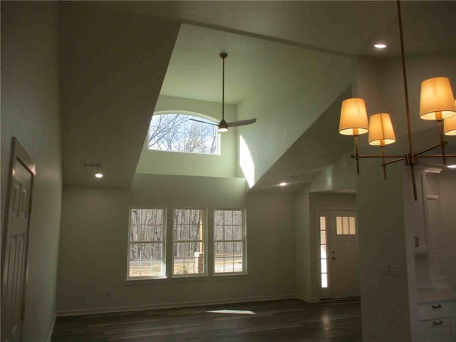 8 Yarrow Lane, Bella Vista, AR 72715