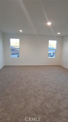 223 Oakton Court, Hemet, CA 92543