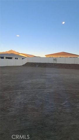 223 Oakton Court, Hemet, CA 92543