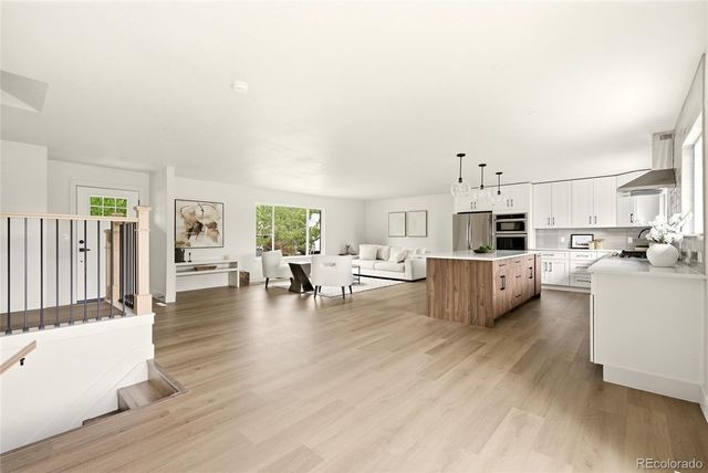 8520 W Virginia Avenue, Lakewood, CO 80226